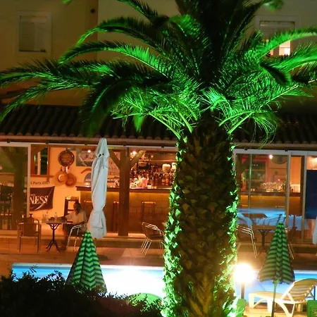 Australia Hotel Gazi