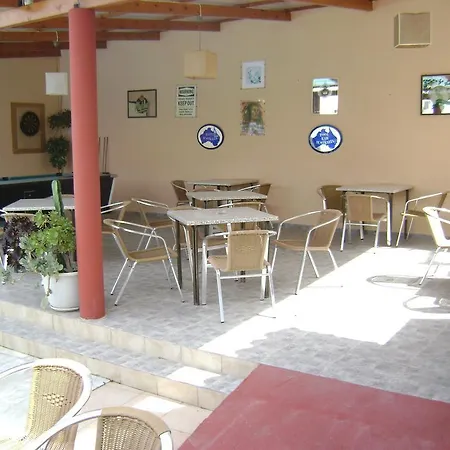 Australia Hotel